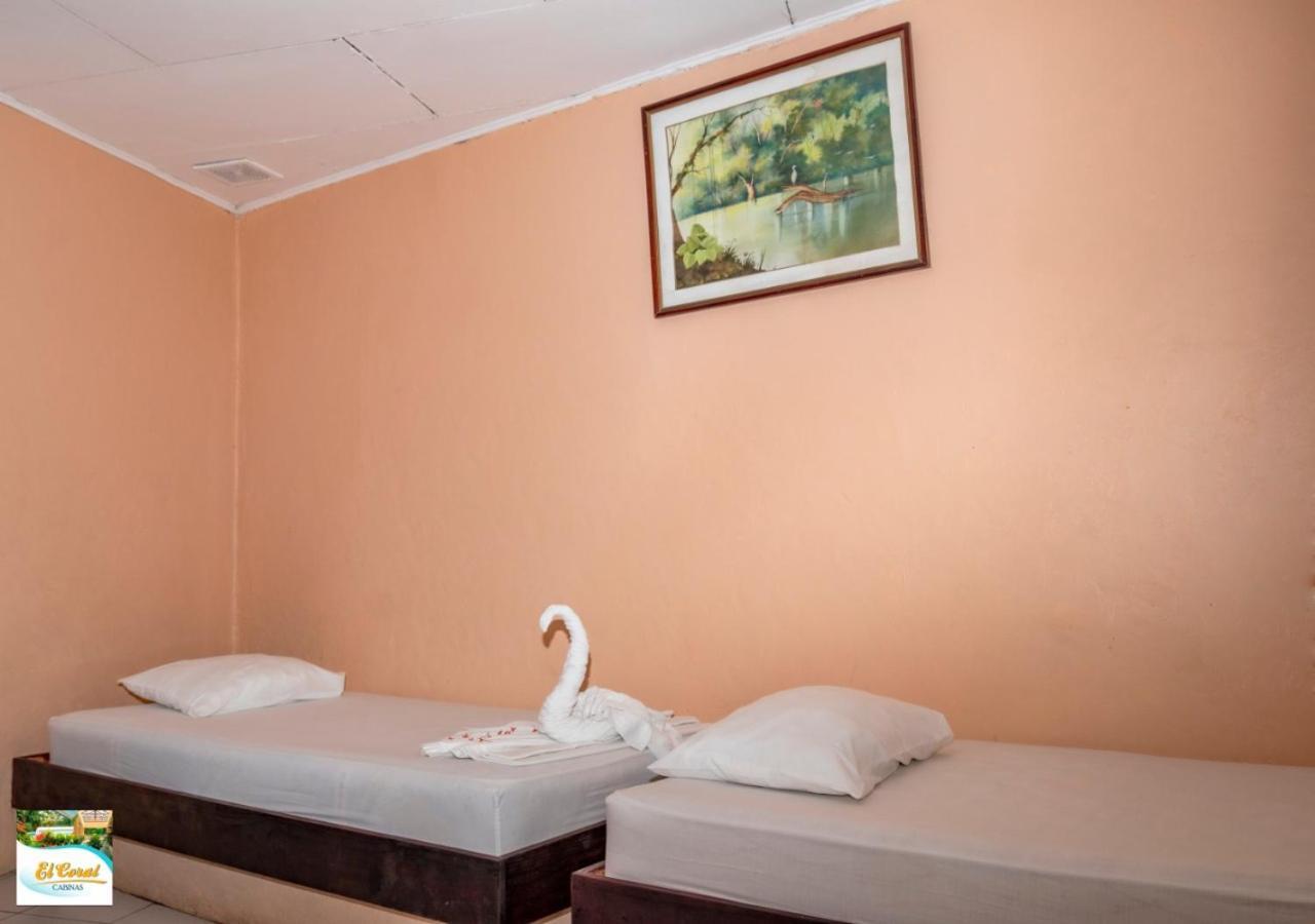 Hotel Y Cabinas El Coral Jaco Luaran gambar