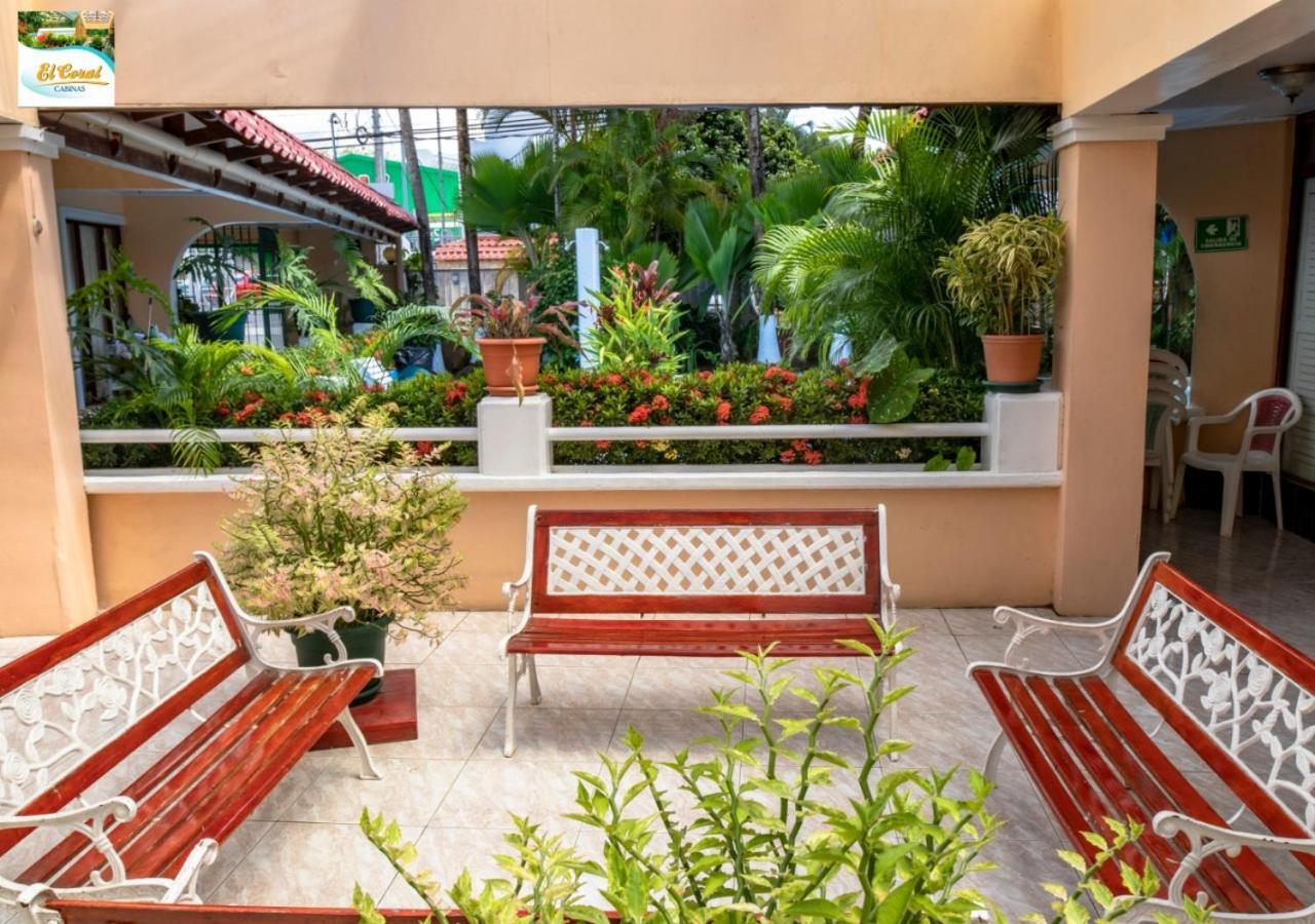 Hotel Y Cabinas El Coral Jaco Luaran gambar