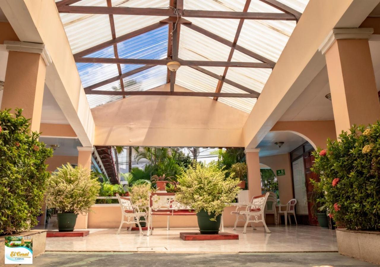 Hotel Y Cabinas El Coral Jaco Luaran gambar