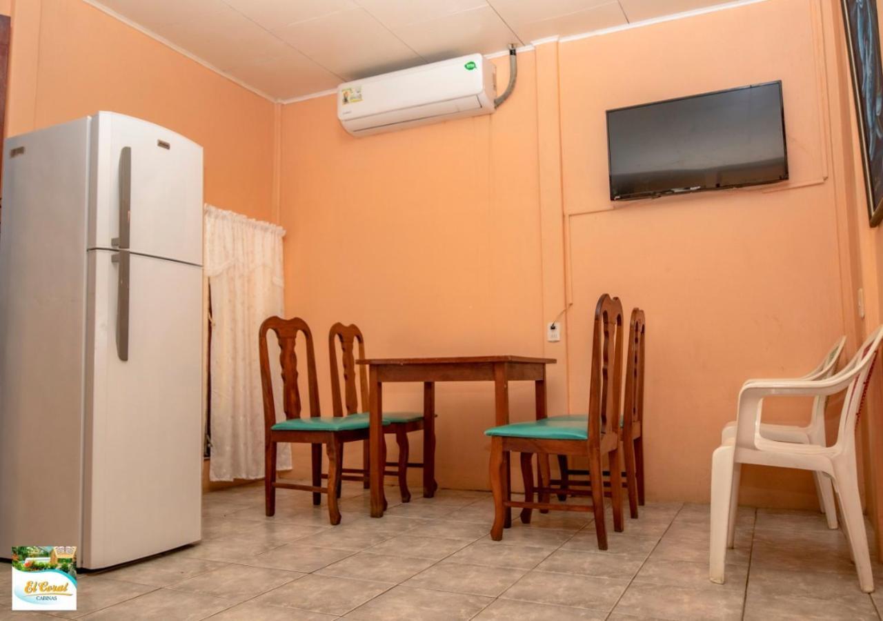 Hotel Y Cabinas El Coral Jaco Luaran gambar