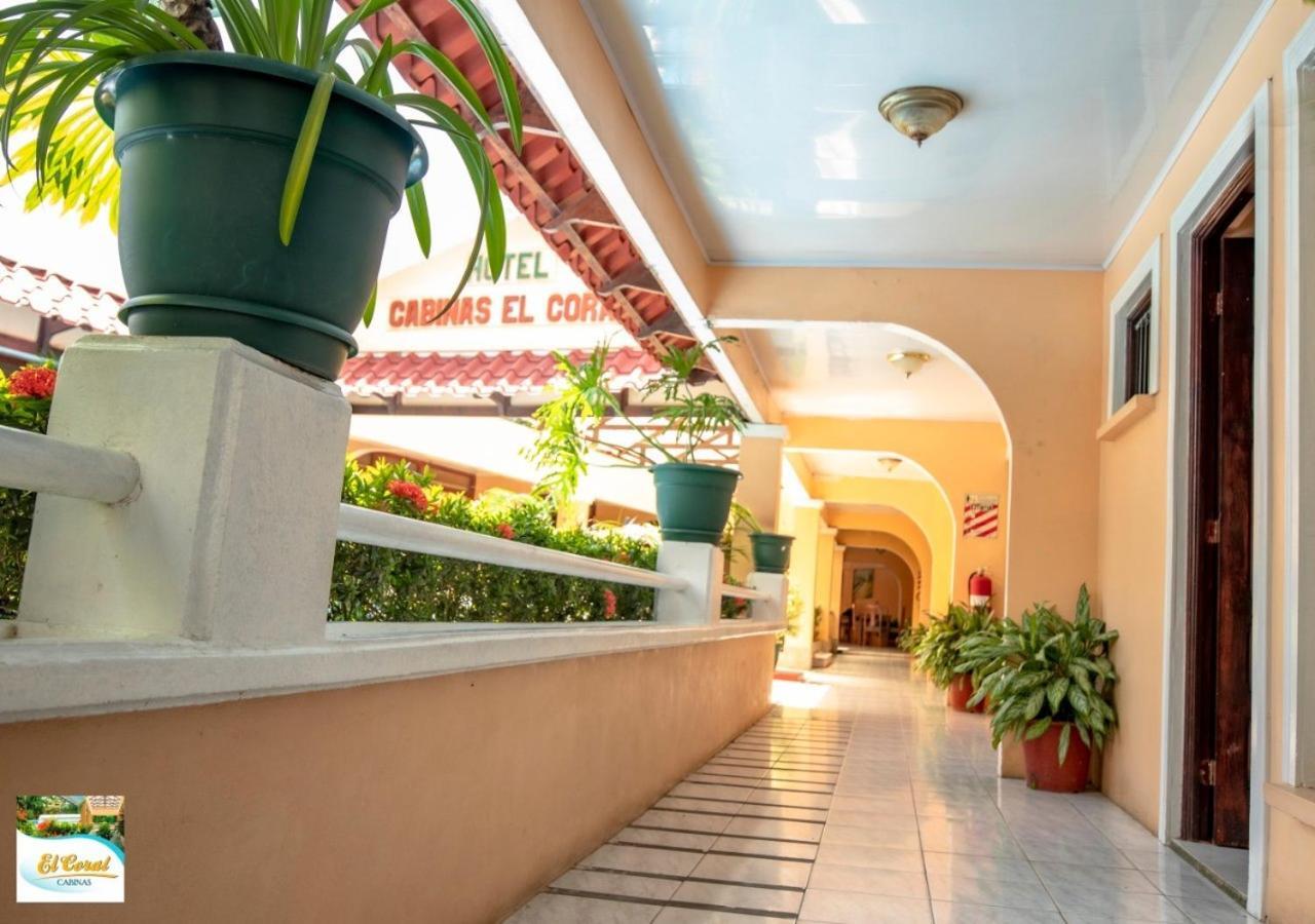 Hotel Y Cabinas El Coral Jaco Luaran gambar